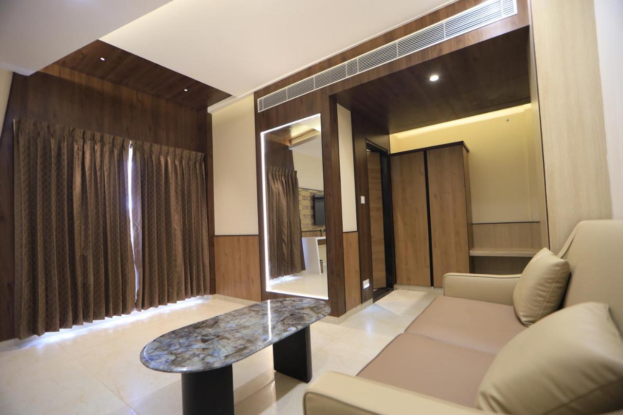 Kings Bury Inn Kumbakonam Esterno foto