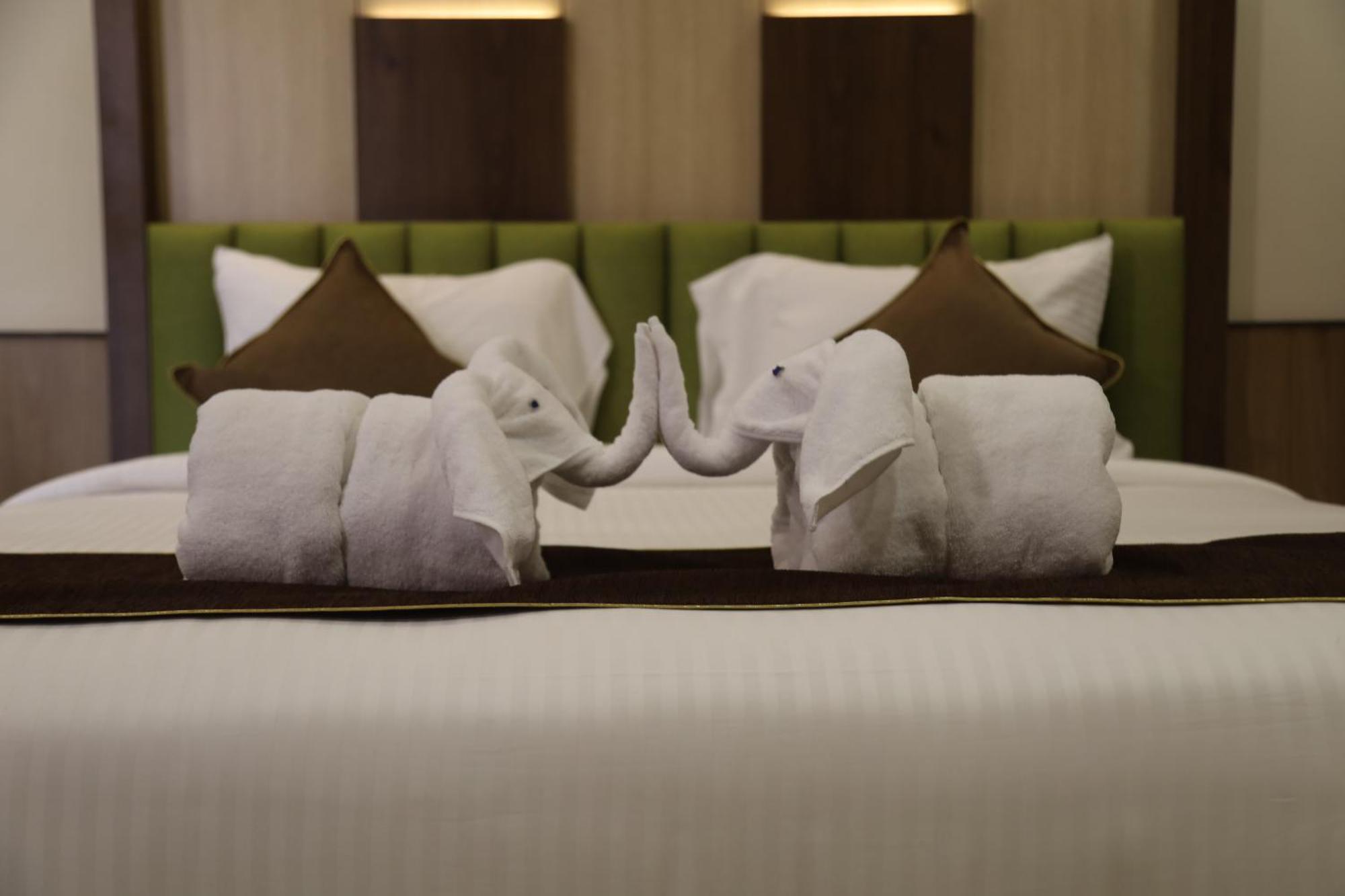 Kings Bury Inn Kumbakonam Esterno foto
